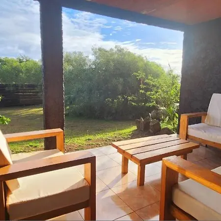 Apartamentos Tupuna Lodge Hanga Roa Exterior photo