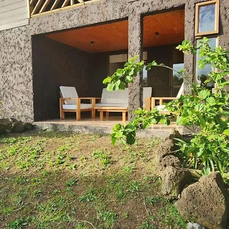 Apartamentos Tupuna Lodge Hanga Roa Exterior photo